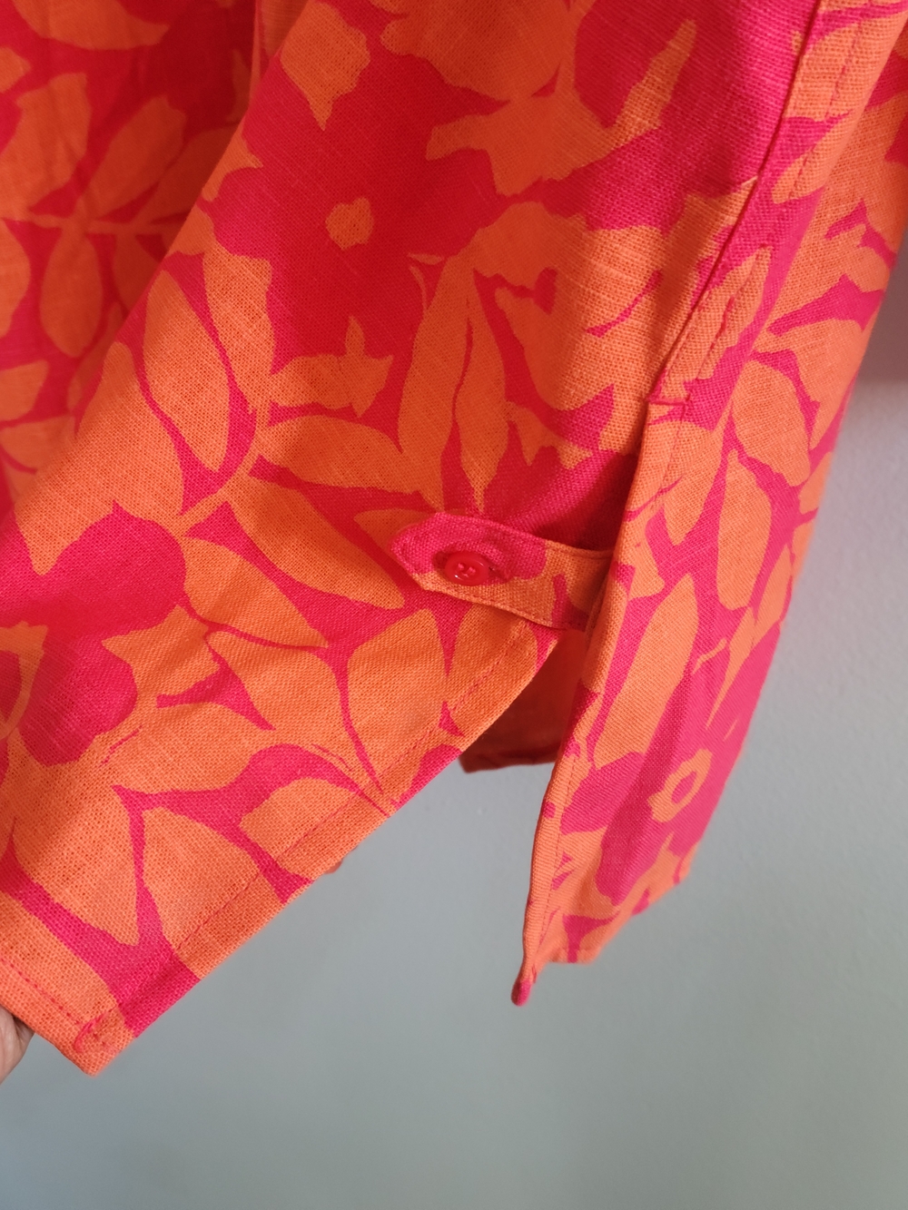 EUC JACLYN SMITH Size 20 Hawaiian Style Blouse Linen Blend Floral Resortcore - Picture 8 of 10
